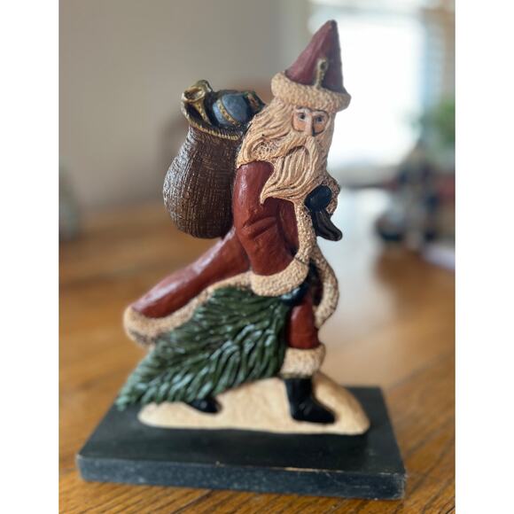 Primitive Resin Santa, Molded From A Hand Carved and painted Original. - Picture 1 of 5